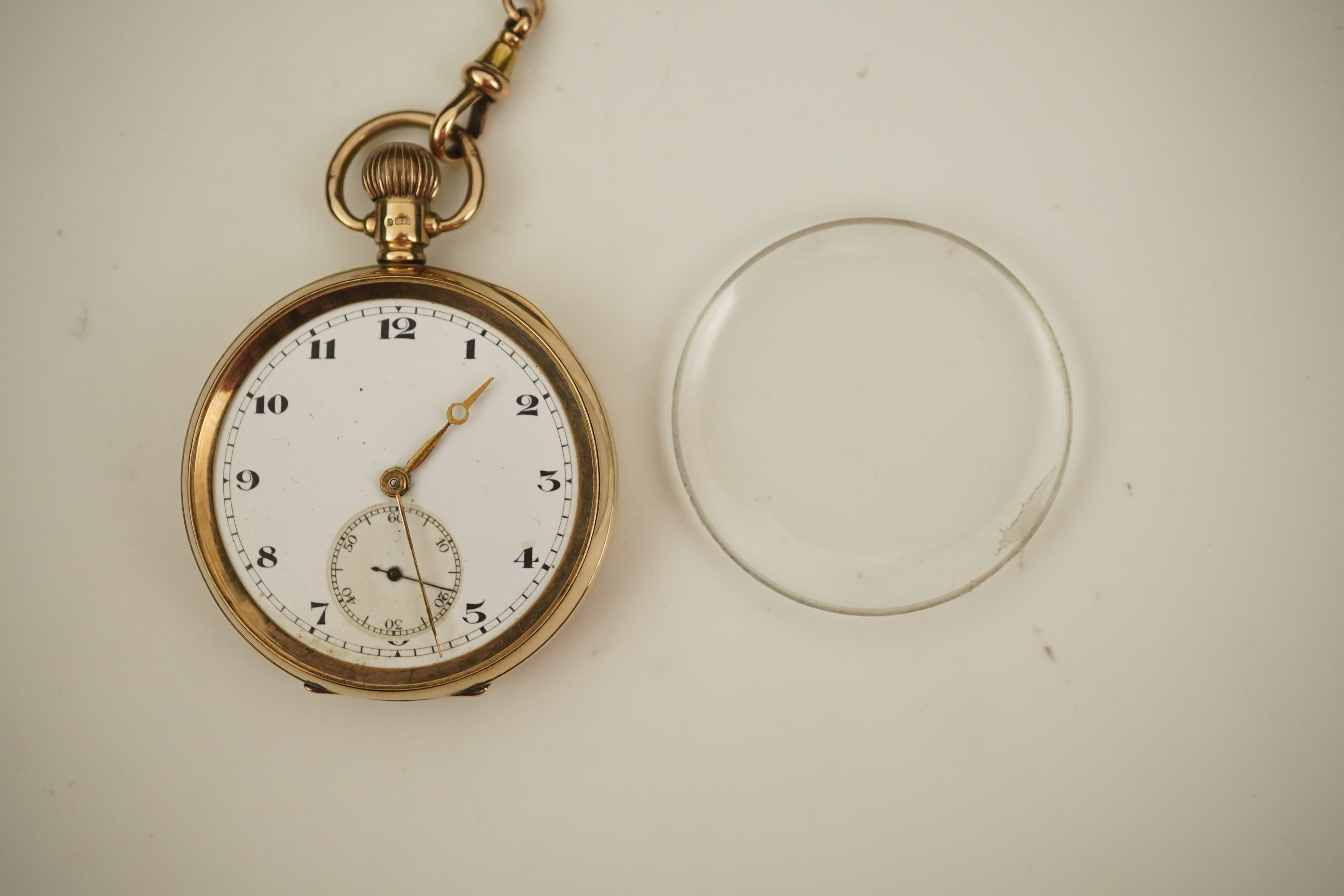 A George V 9ct gold open faced keyless pocket watch